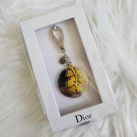 Dior Lily of the Valley Key Holder - Picture 1 of 3